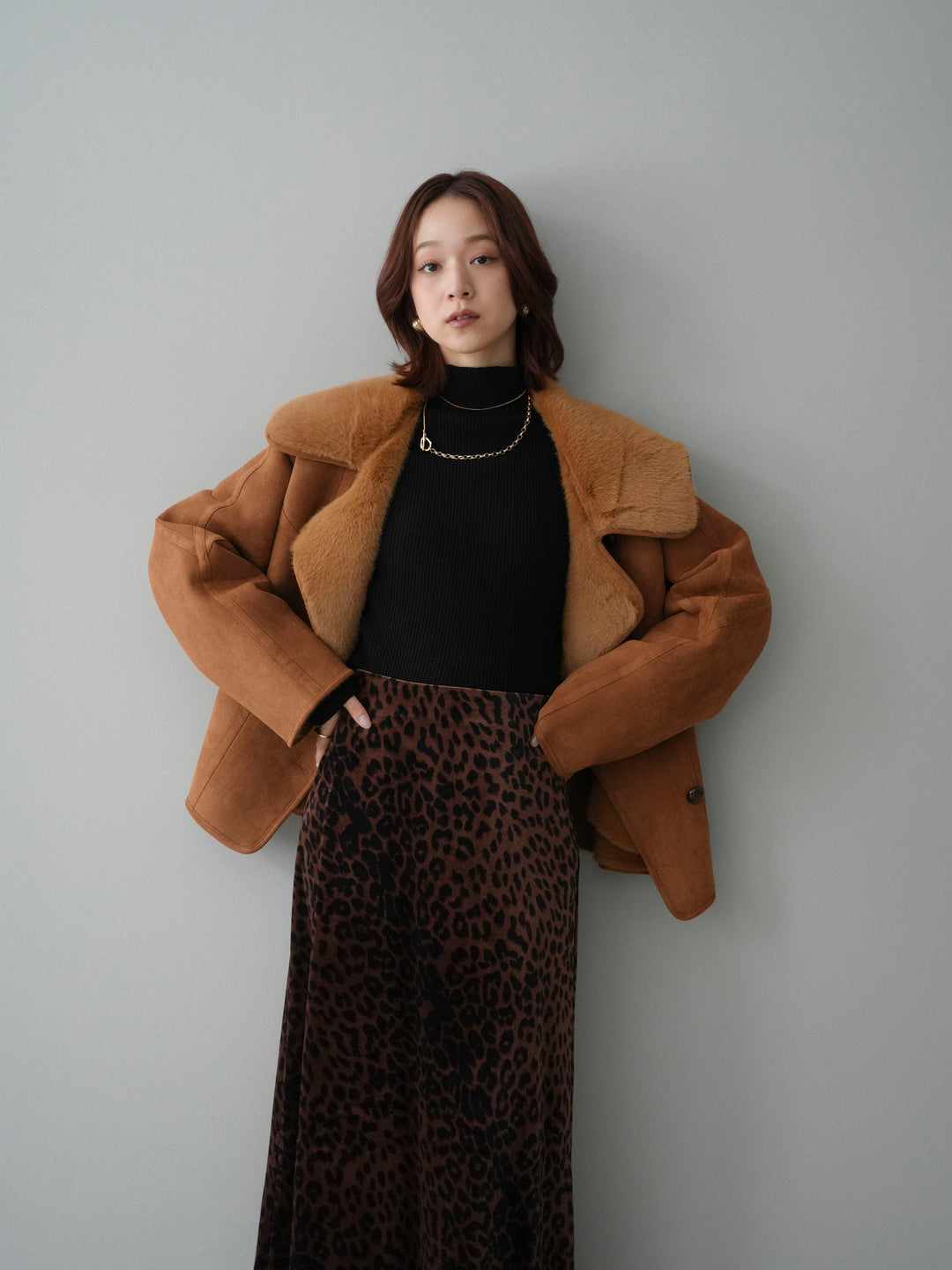 [SET]ムートンショートジャケット+袖ボタンボトルネックリブニットトップス(2set)