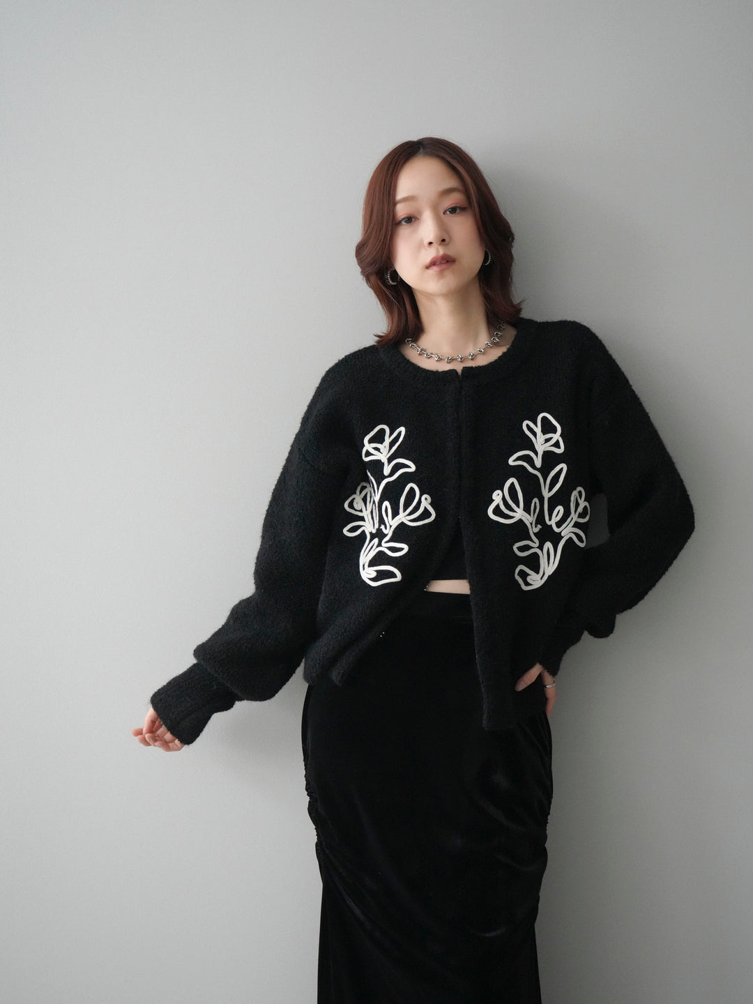 [SET]テープ刺繍ホック開きブークレニットカーディガン+選べるアクセセット(2set)