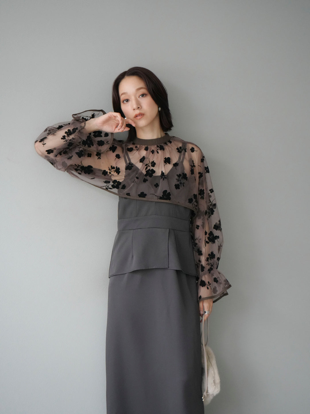 [予約]チュールフラワーフロッキーショートブラウス/ブラウン