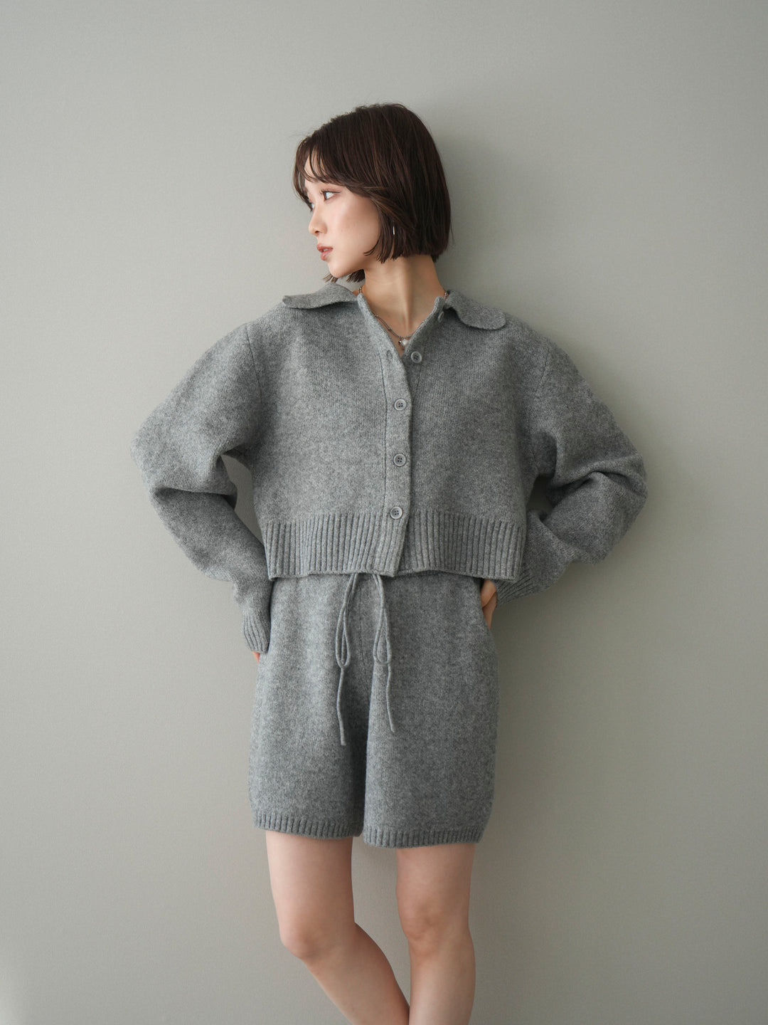 [予約]メランジニット襟付きクロップドカーディガン/gray