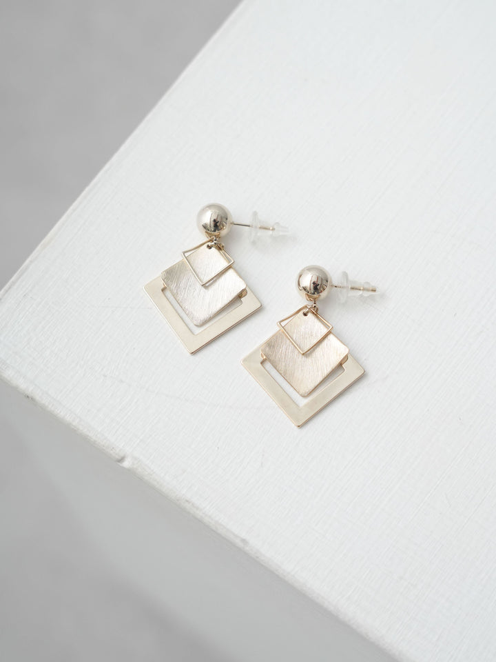 [予約]レイヤードスクエアピアス/silver