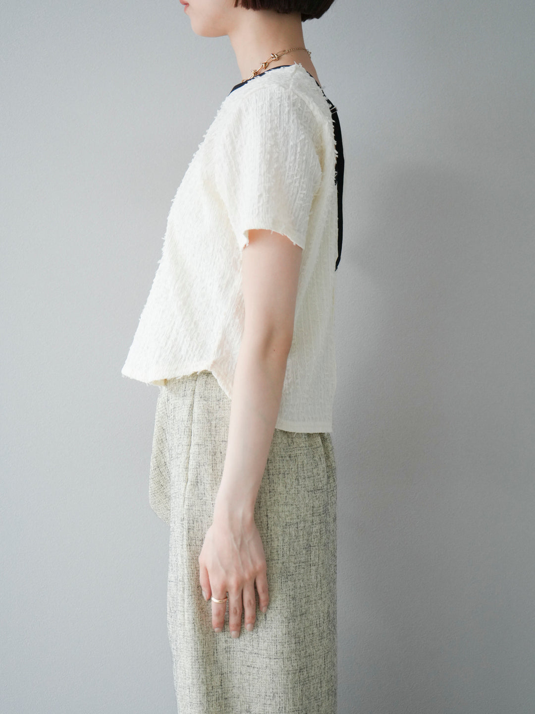 【預訂】顏色協調的滾邊蓬鬆剪裁上衣/象牙白