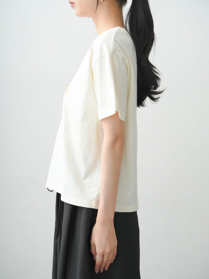 [予約]ロゴ刺繍TEE/ecru