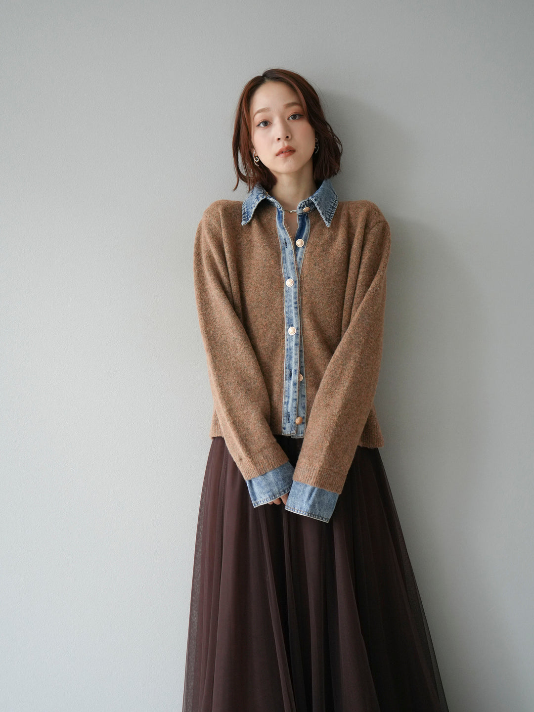 【預購】牛仔領紐扣針織開襟衫/駝色