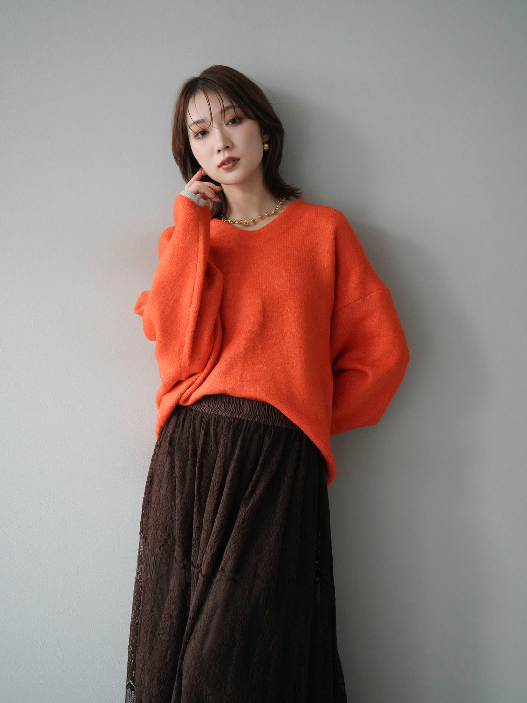 【預購】V領拼色袖針織套頭衫/橘色