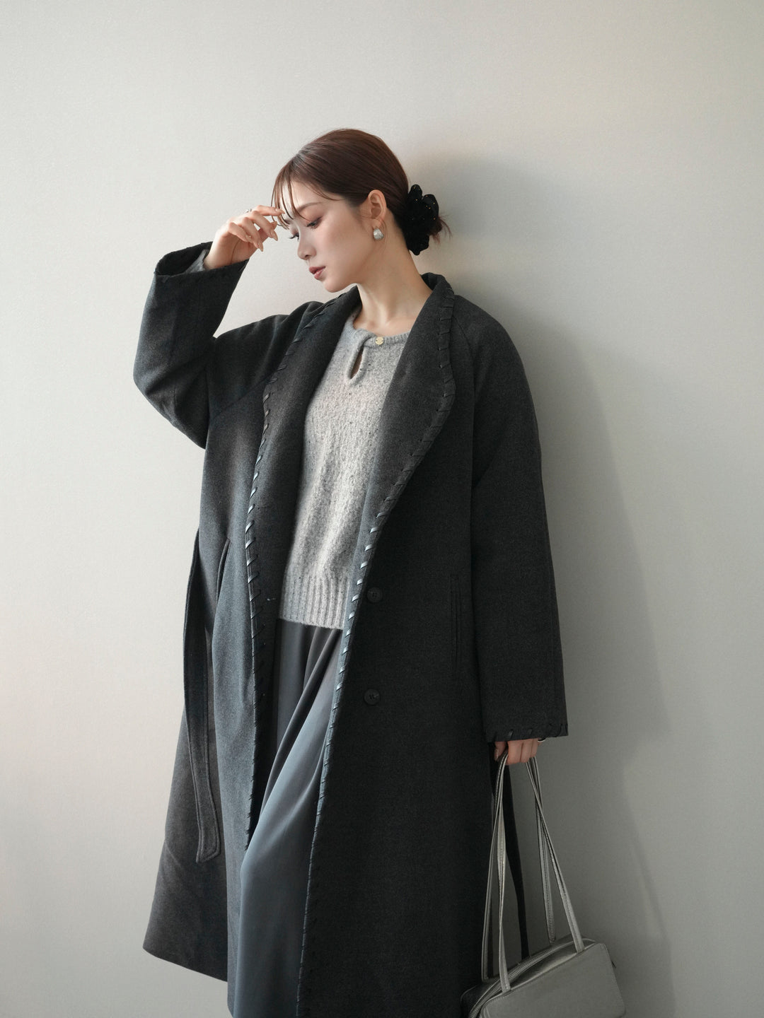 [予約]ハンドステッチ裏中綿ロングコート/charcoal