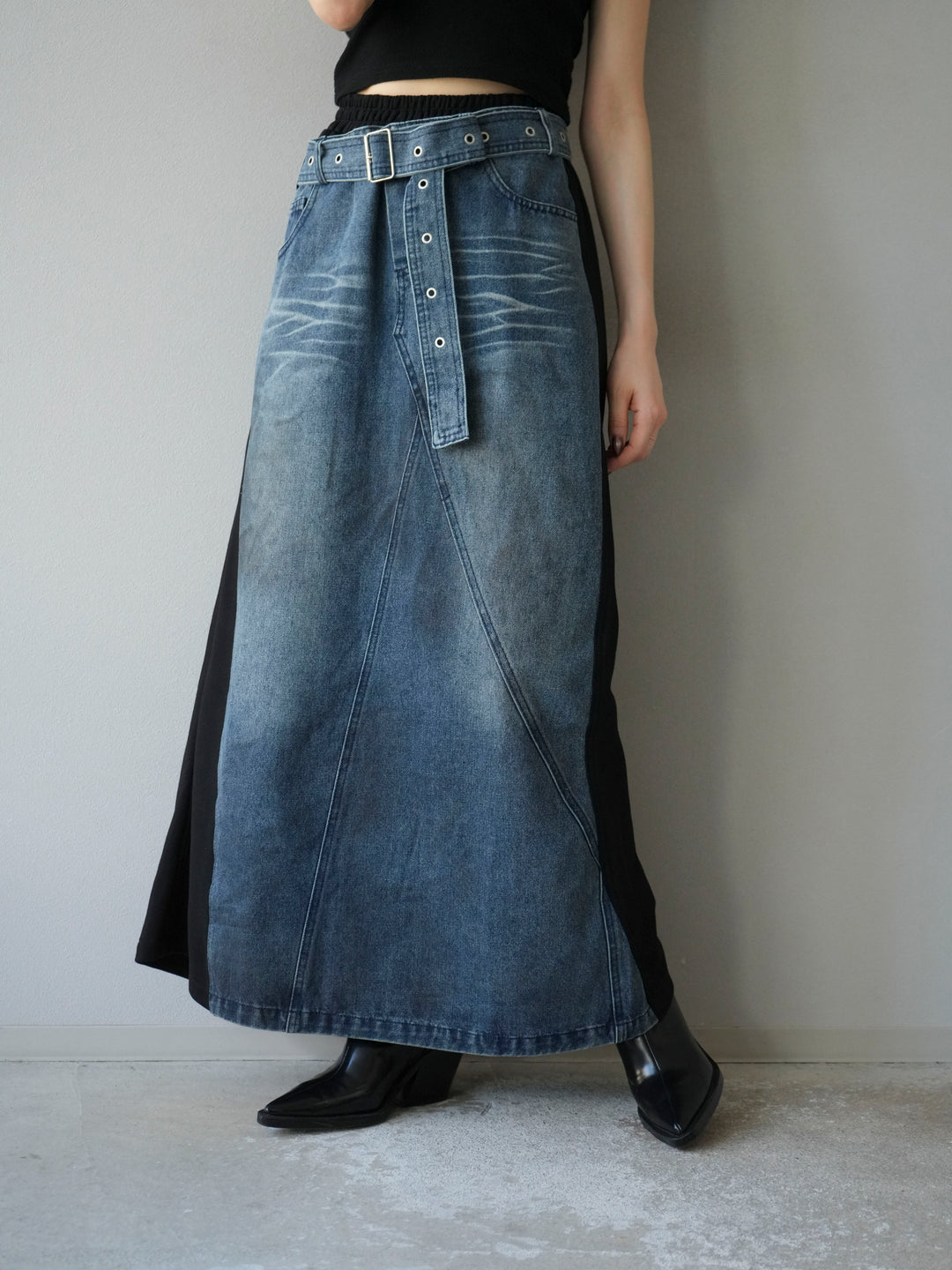 [予約]デザインベルトデニムドッキングスウェットスカート/ブラック
