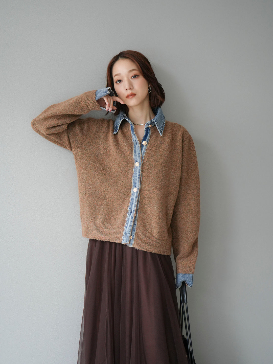 【預購】牛仔領紐扣針織開襟衫/駝色