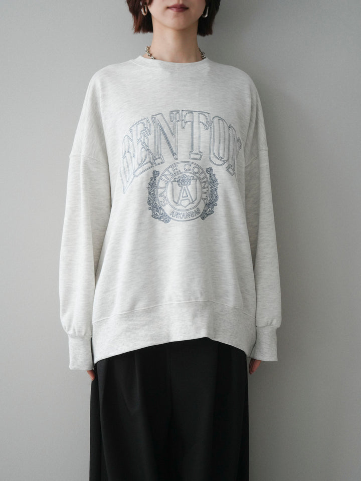 [予約]カレッジロゴ刺繍BIGスウェットプルオーバー/offwhite