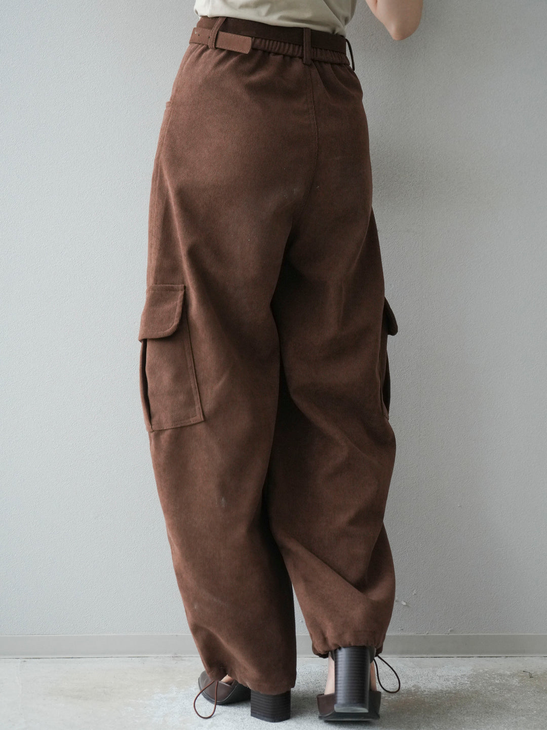 [予約]ベルト付コーデュロイカーゴパンツ/brown