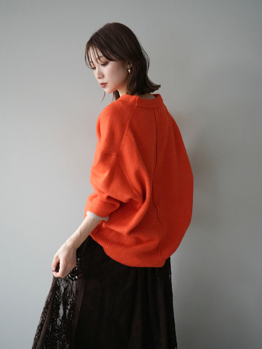 【預購】V領拼色袖針織套頭衫/橘色