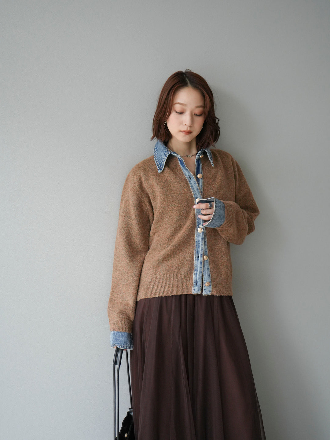 【預購】牛仔領紐扣針織開襟衫/駝色