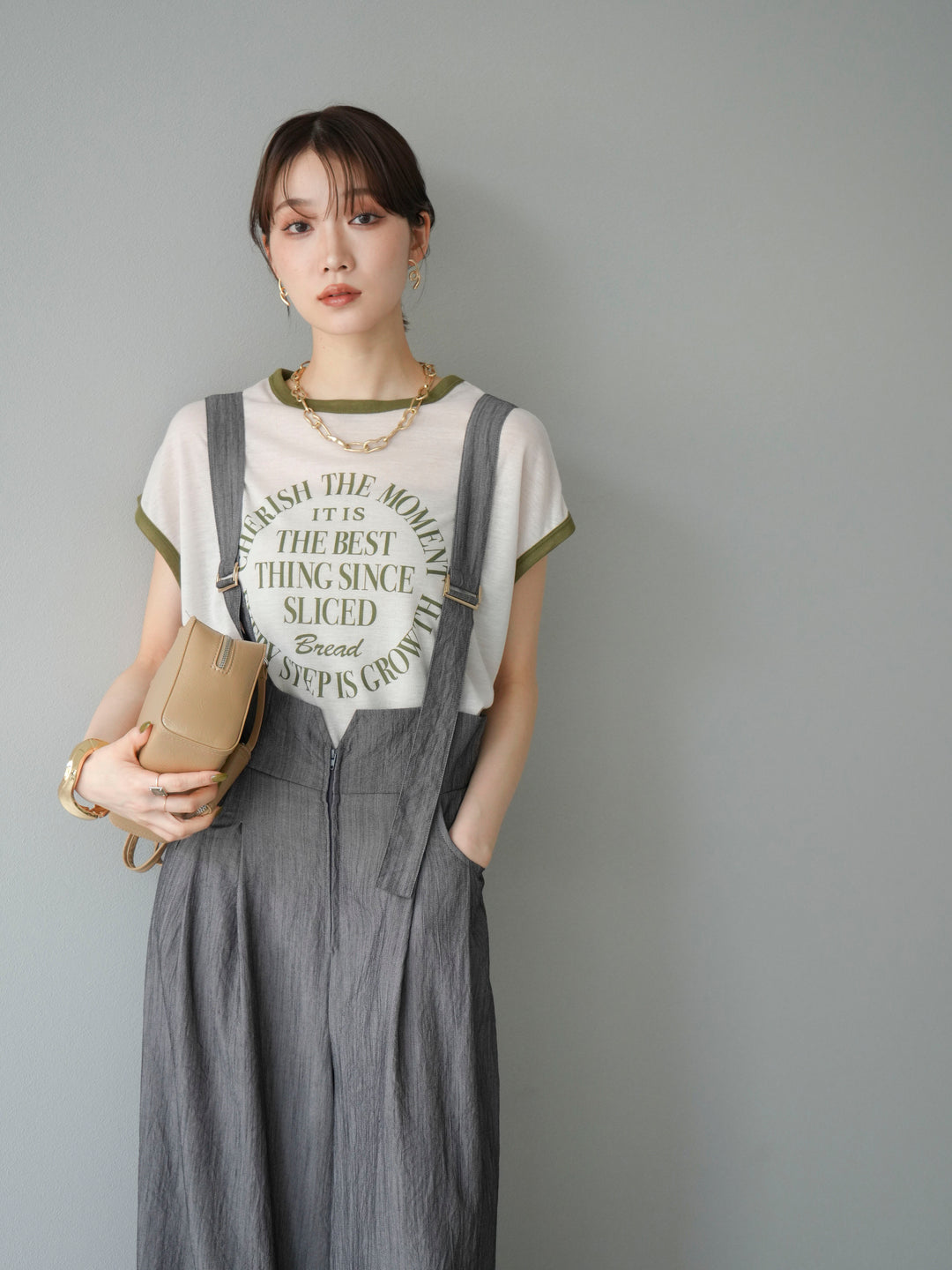 [SET]ストリングデザインハイウエストサロペット+シアーフライス ロゴプリントT (2set)