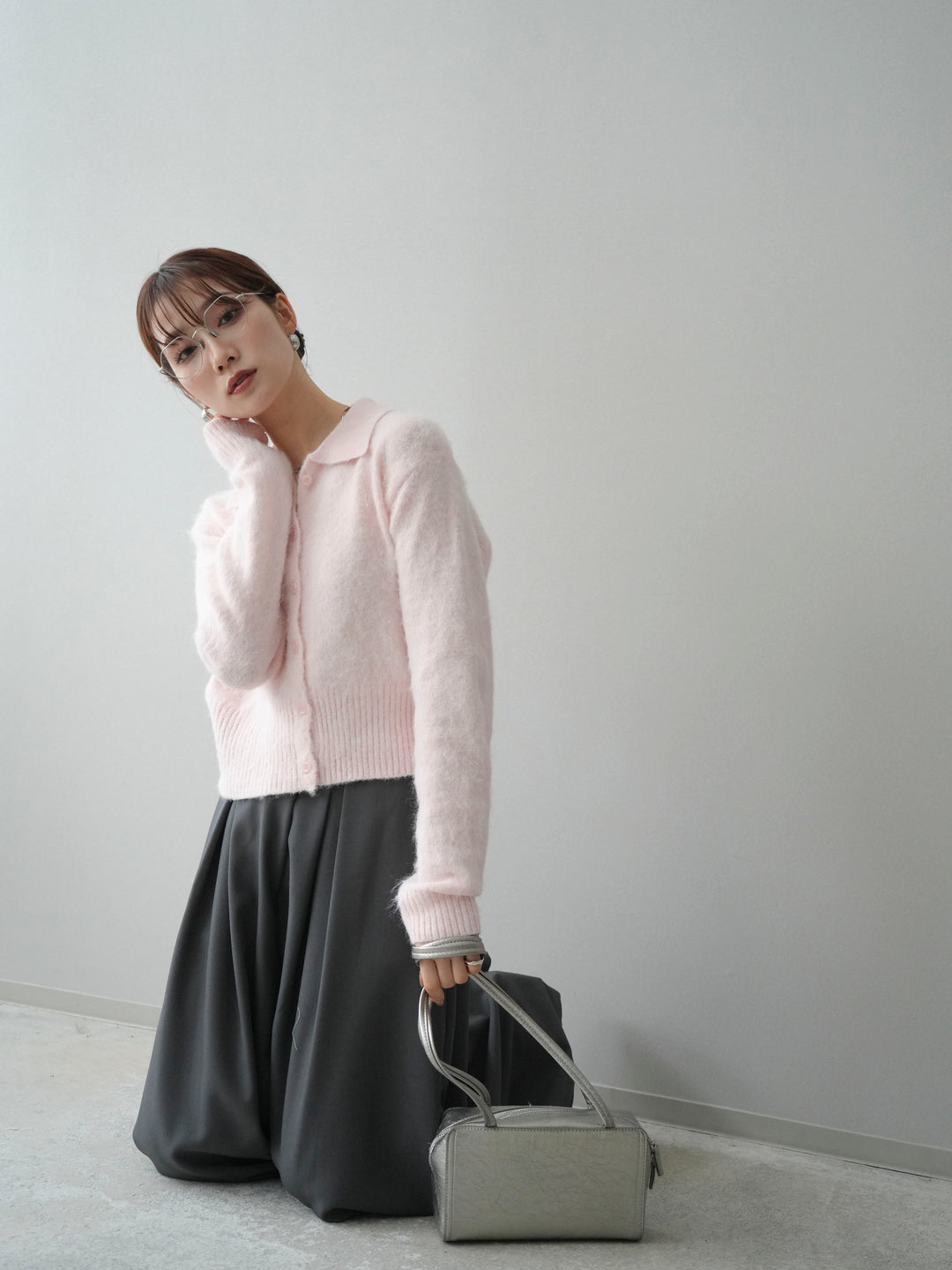 [SET]モヘア衿付きボタンプルオーバー+テープベルトタックバギーパンツ(2set)