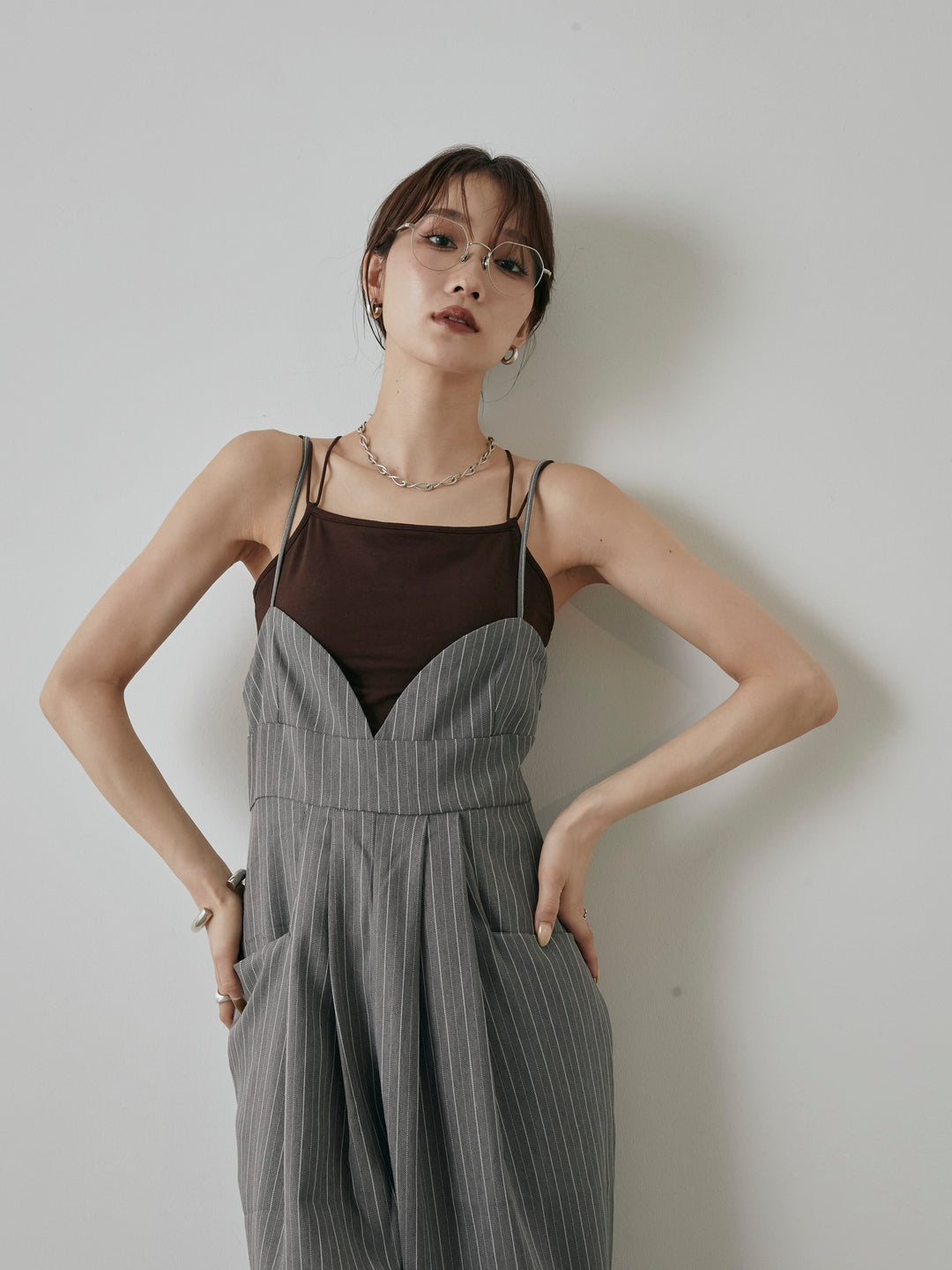 [予約]ヘリンボーンストライプサロペット/チャコール