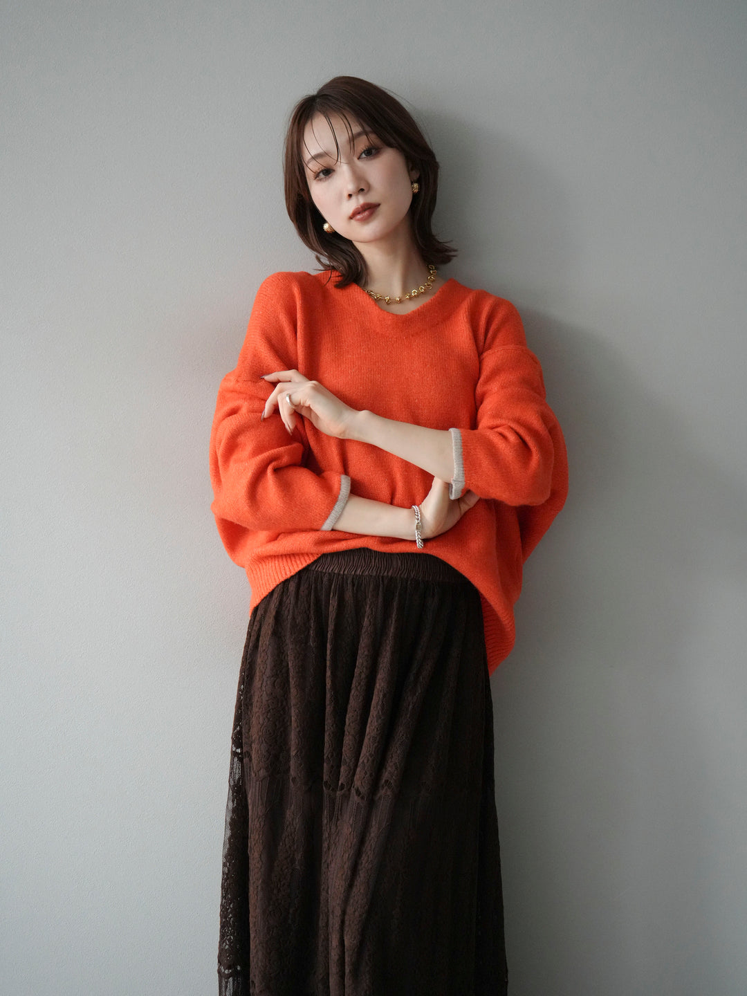 【預購】V領拼色袖針織套頭衫/橘色