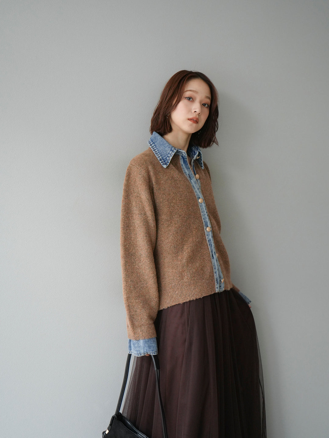 【預購】牛仔領紐扣針織開襟衫/駝色