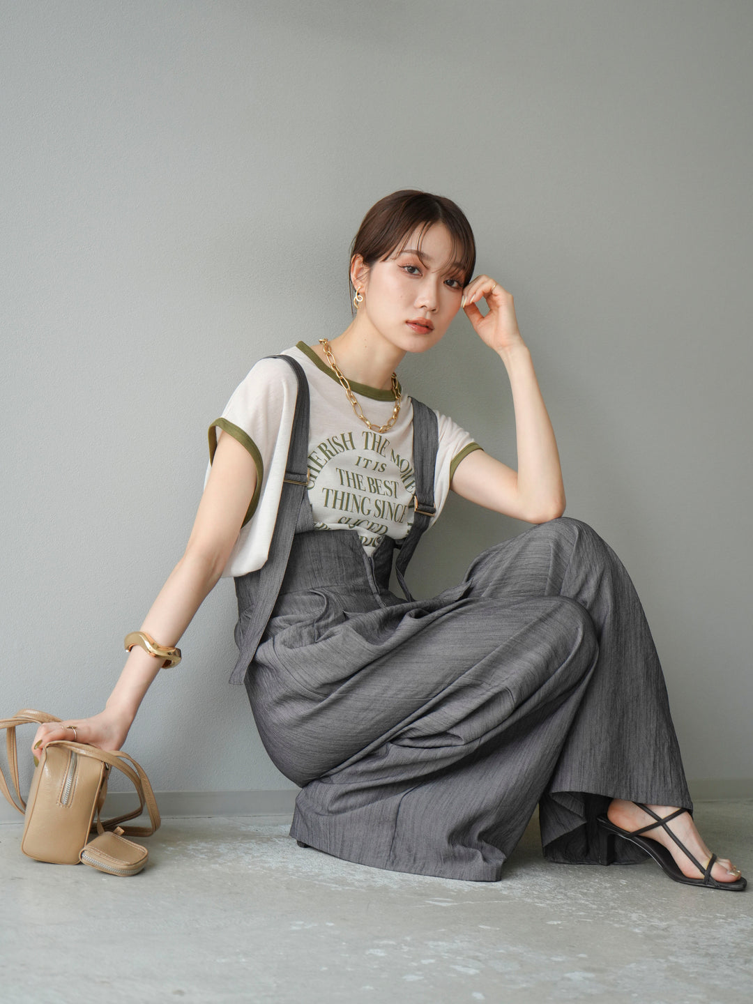 [SET]ストリングデザインハイウエストサロペット+シアーフライス ロゴプリントT (2set)