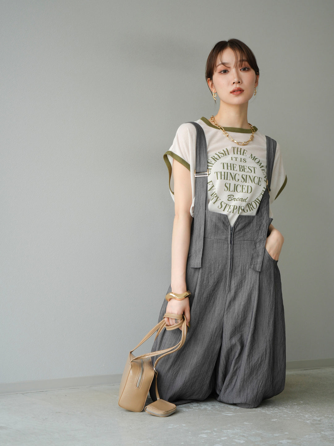 [SET]ストリングデザインハイウエストサロペット+シアーフライス ロゴプリントT (2set)