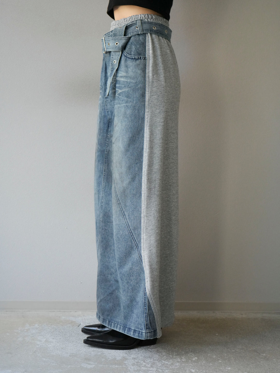 [予約]デザインベルトデニムドッキングスウェットスカート/グレー