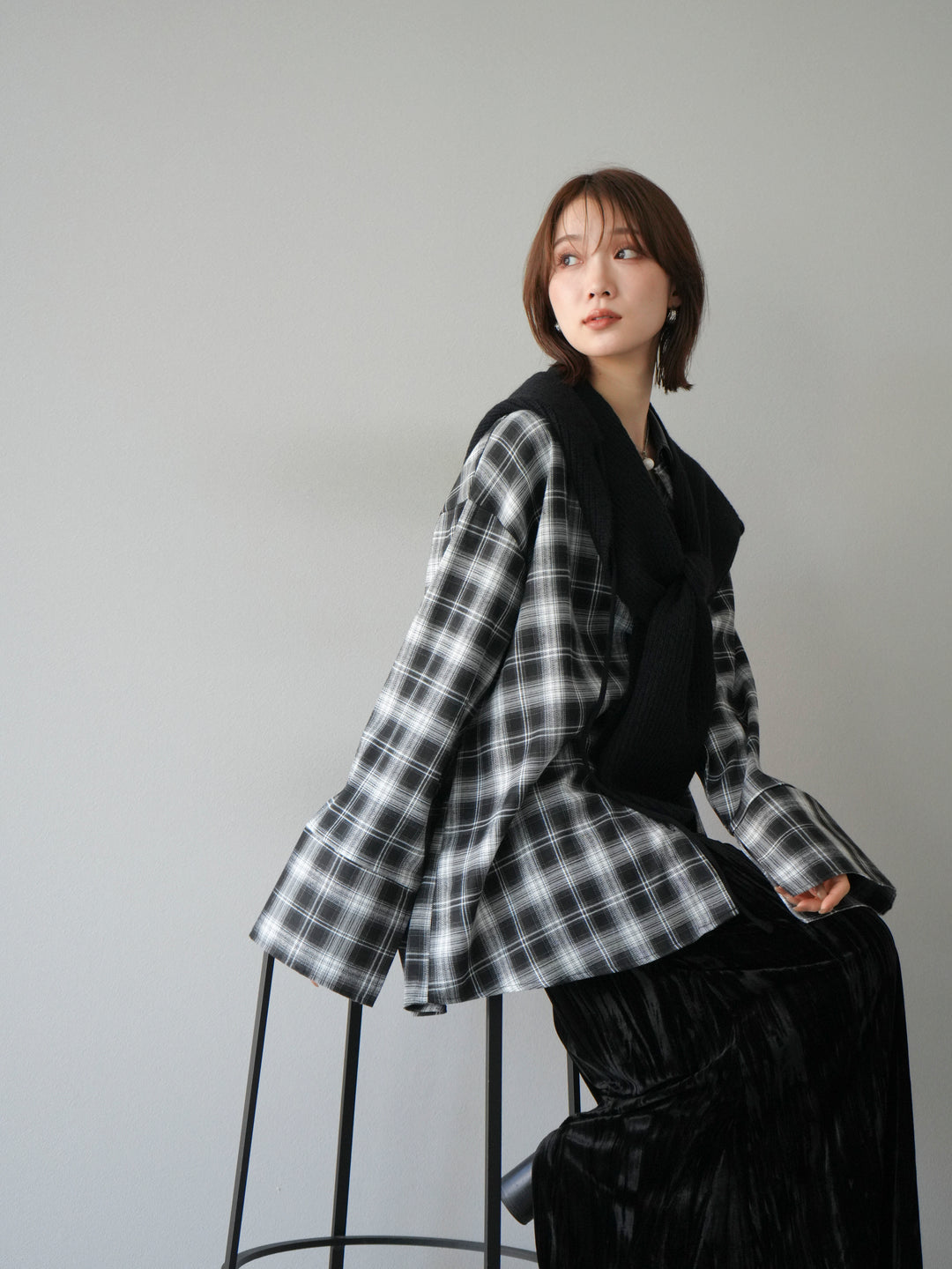 [SET]レザー襟オンブレチェックオーバーシャツ +クラッシュベロアナロースカート(2set)