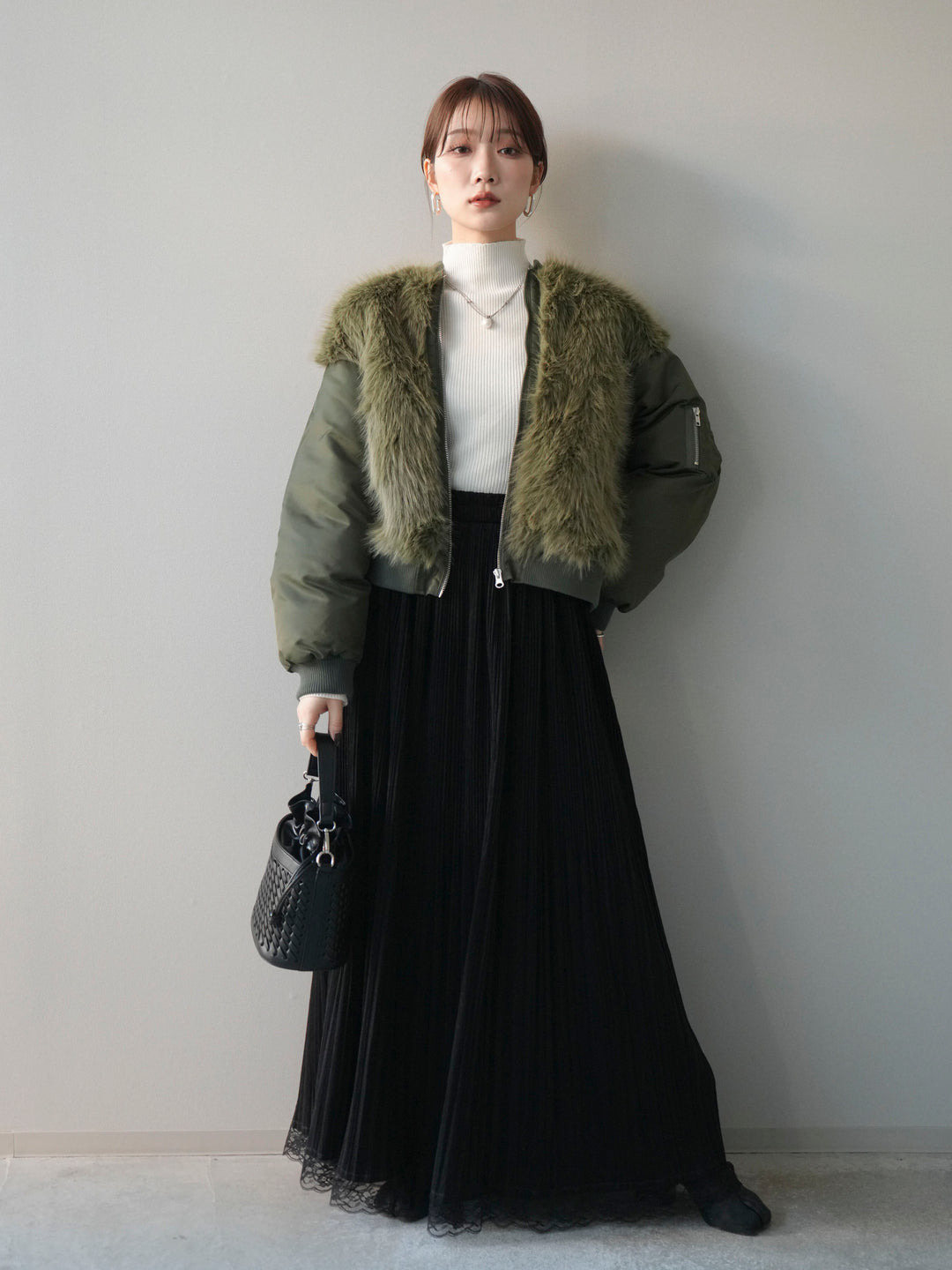 [SET]ファードッキングMA-1+袖ボタンボトルネックリブニットトップス+裾レーススウェードプリーツマキシスカート(3set)