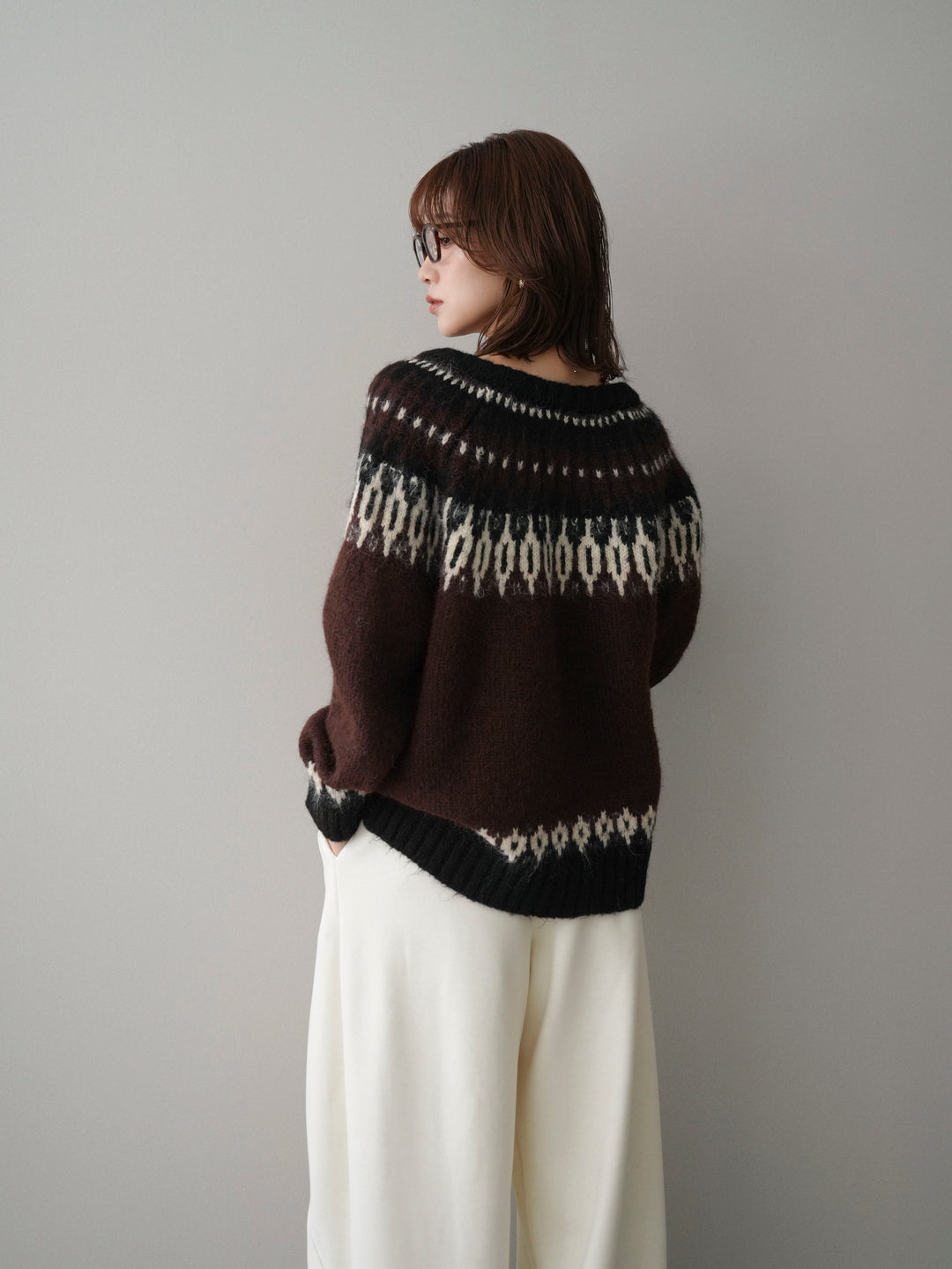 [SET]トグルボタン求心柄ニットカーディガン+ウエストベルトカーブラインスエットパンツ(2set)