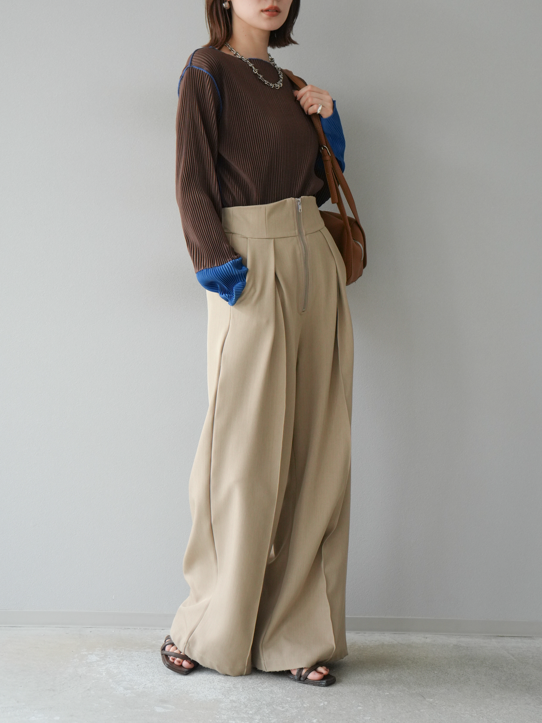 [予約]バイカラープリーツトップス/ブラウン