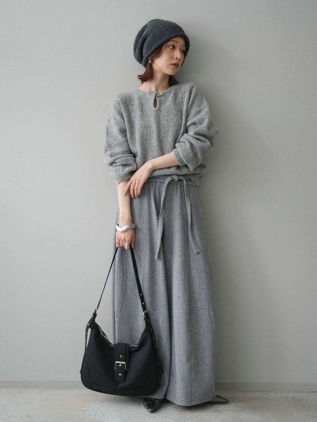 [SET]ツイストネックラメネップヤーンニットプルオーバー+ウエストベルトカーブラインスエットパンツ(2set)