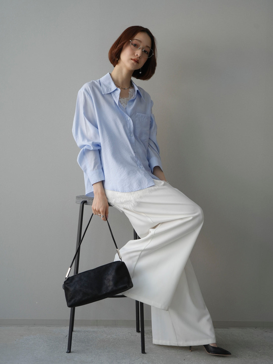 [予約]レイヤードデザイン裾レースブラウス/blue