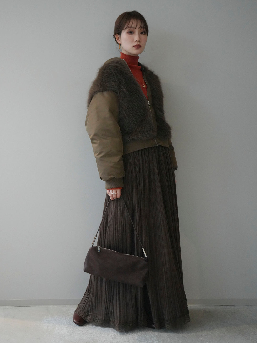 [SET]ファードッキングMA-1+袖ボタンボトルネックリブニットトップス+裾レーススウェードプリーツマキシスカート(3set)