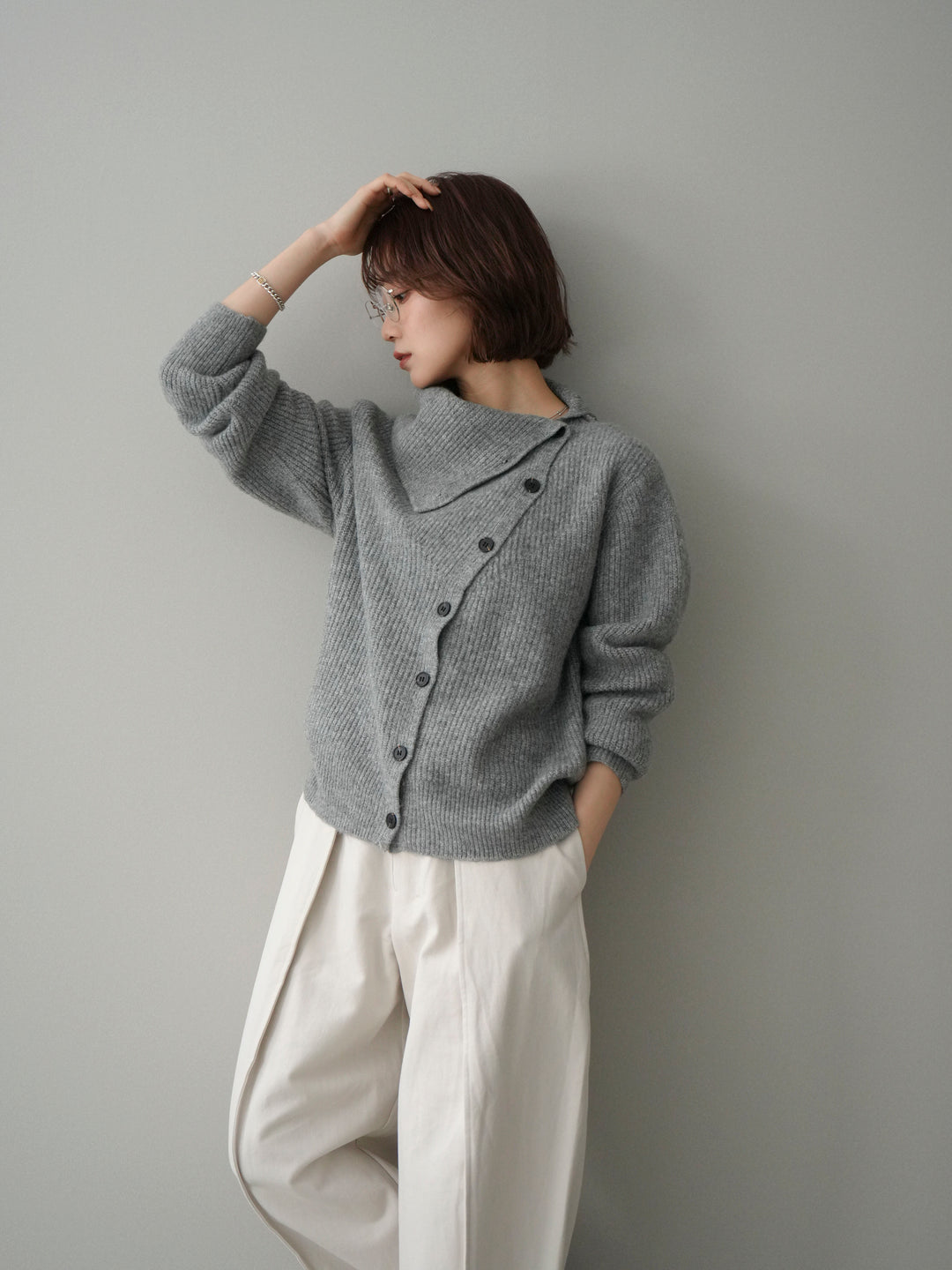 [SET]ハイネックデザインボタンニットカーディガン+コットンツイルカーブパンツ(2set)