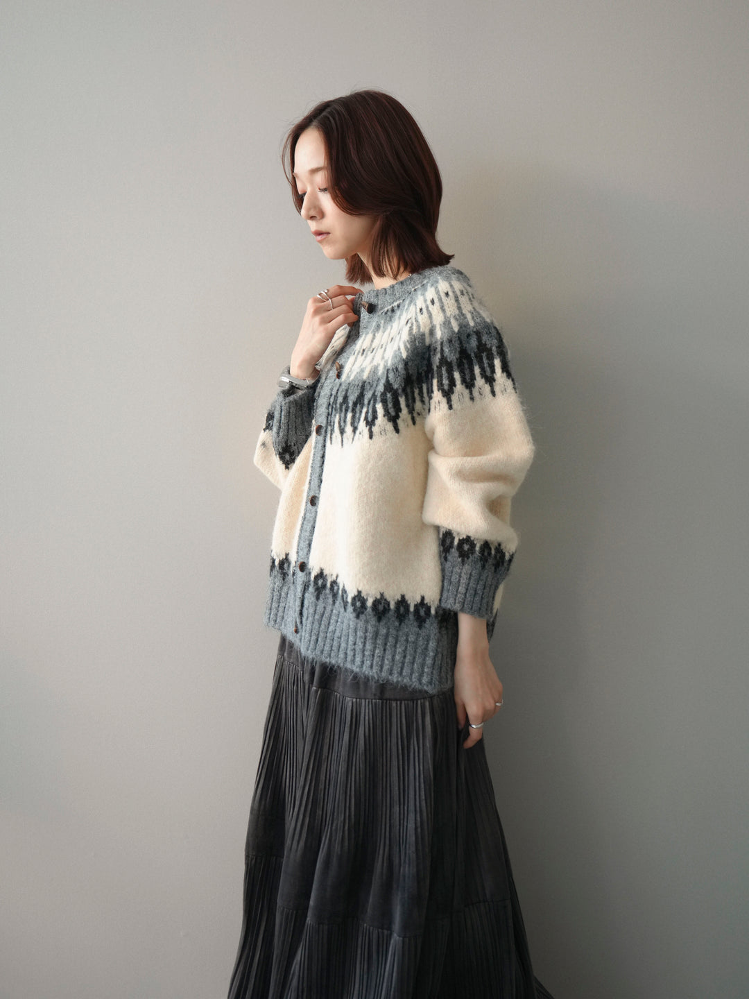 [SET]トグルボタン求心柄ニットカーディガン+選べるアクセセット(2set)