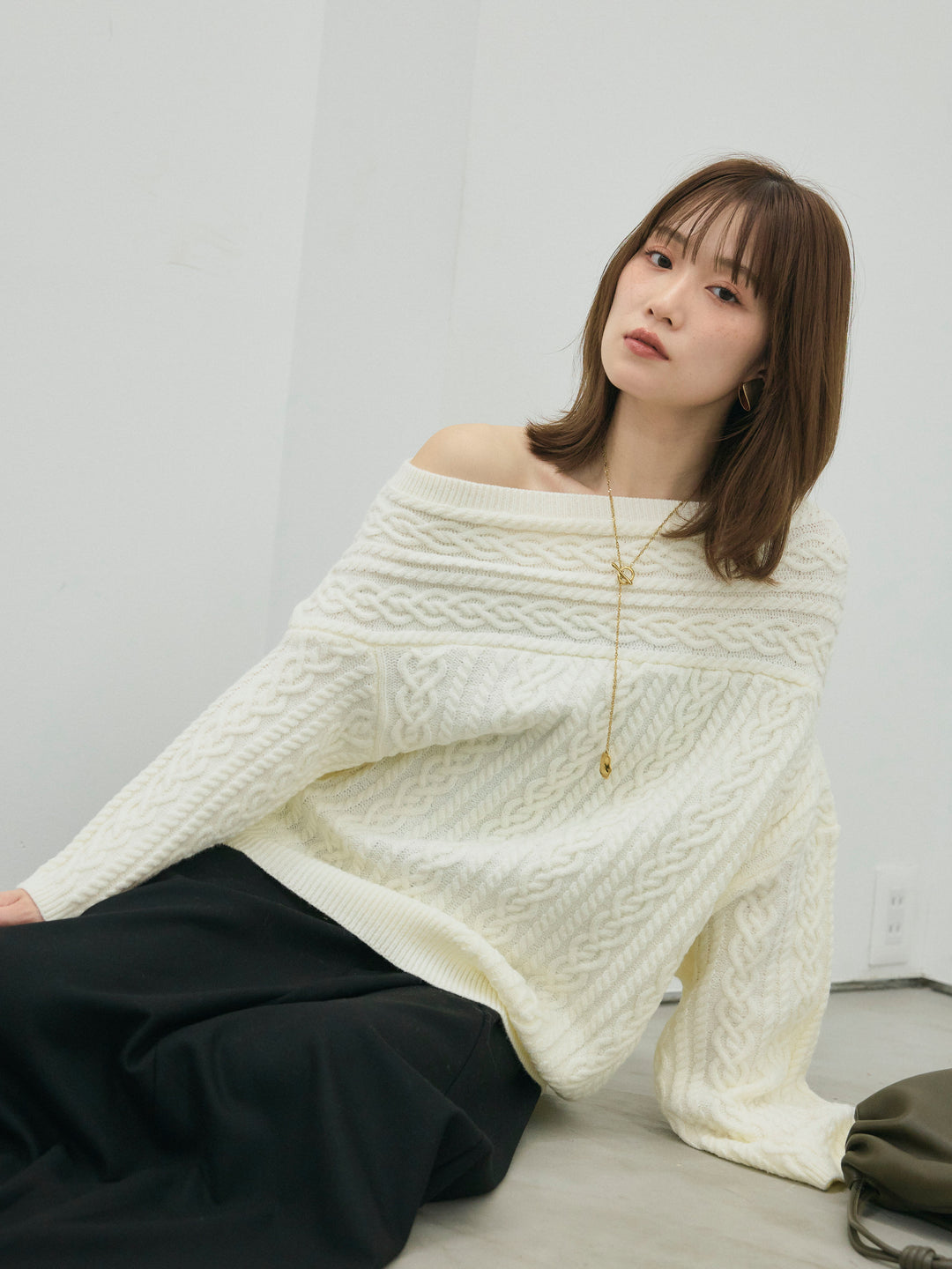 【Allure】[SET]ケーブルワンショルニットプルオーバー+ウールタッチフレアスカート(2set)