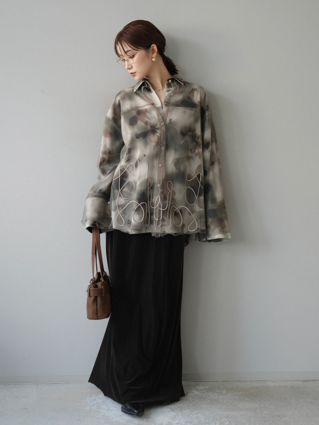 [SET]コード刺繍チュールシャツ＆ニュアンス柄シャツアンサンブル+ベロアナロースカート(2set)