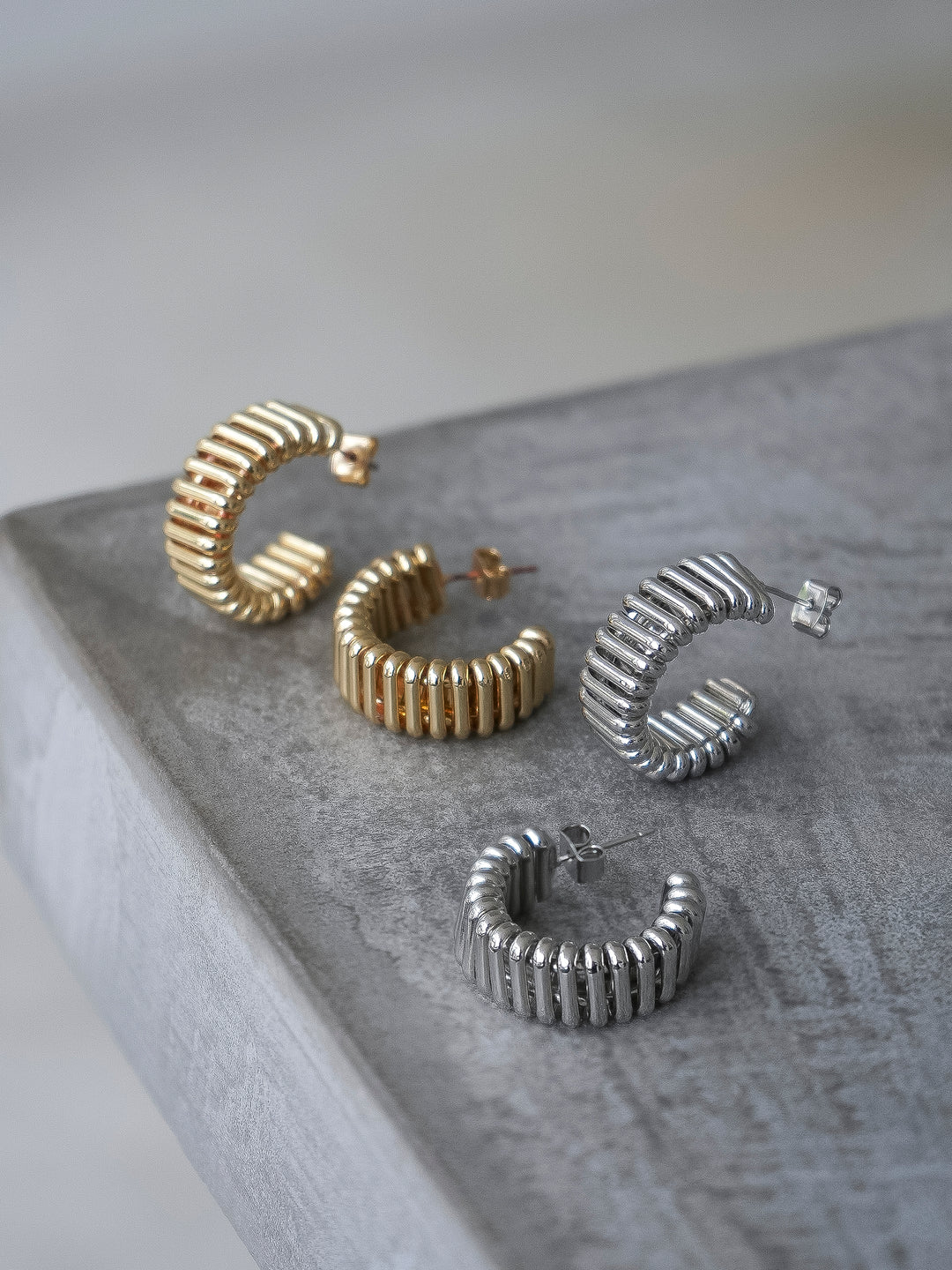 [SET]クルーネック畦編みミックスニット+選べるアクセセット(2set)