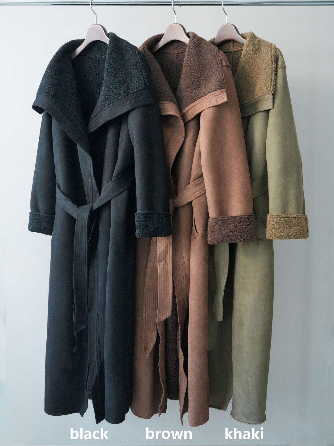 [SET]BIGカラームートンコート+ボトルネック裾カールリブニットトップス+ウールタッチベルト付ミニスカート(3set)