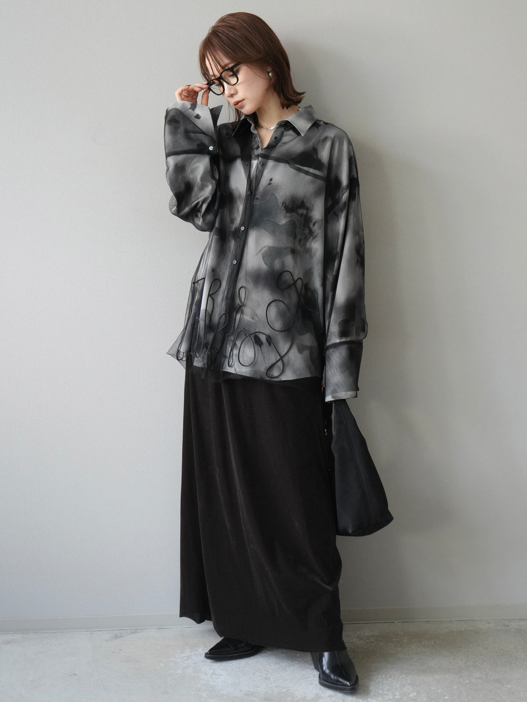 [SET]コード刺繍チュールシャツ＆ニュアンス柄シャツアンサンブル+ベロアナロースカート(2set)