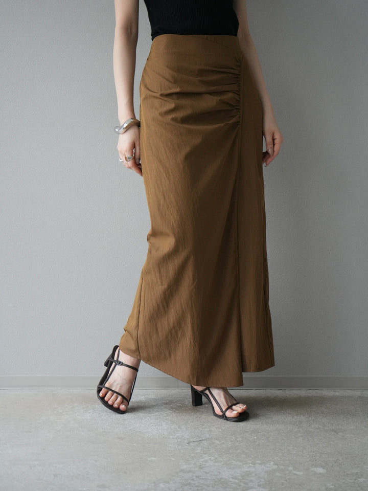 [予約]ナイロンシャーリングラップスカート/モカ