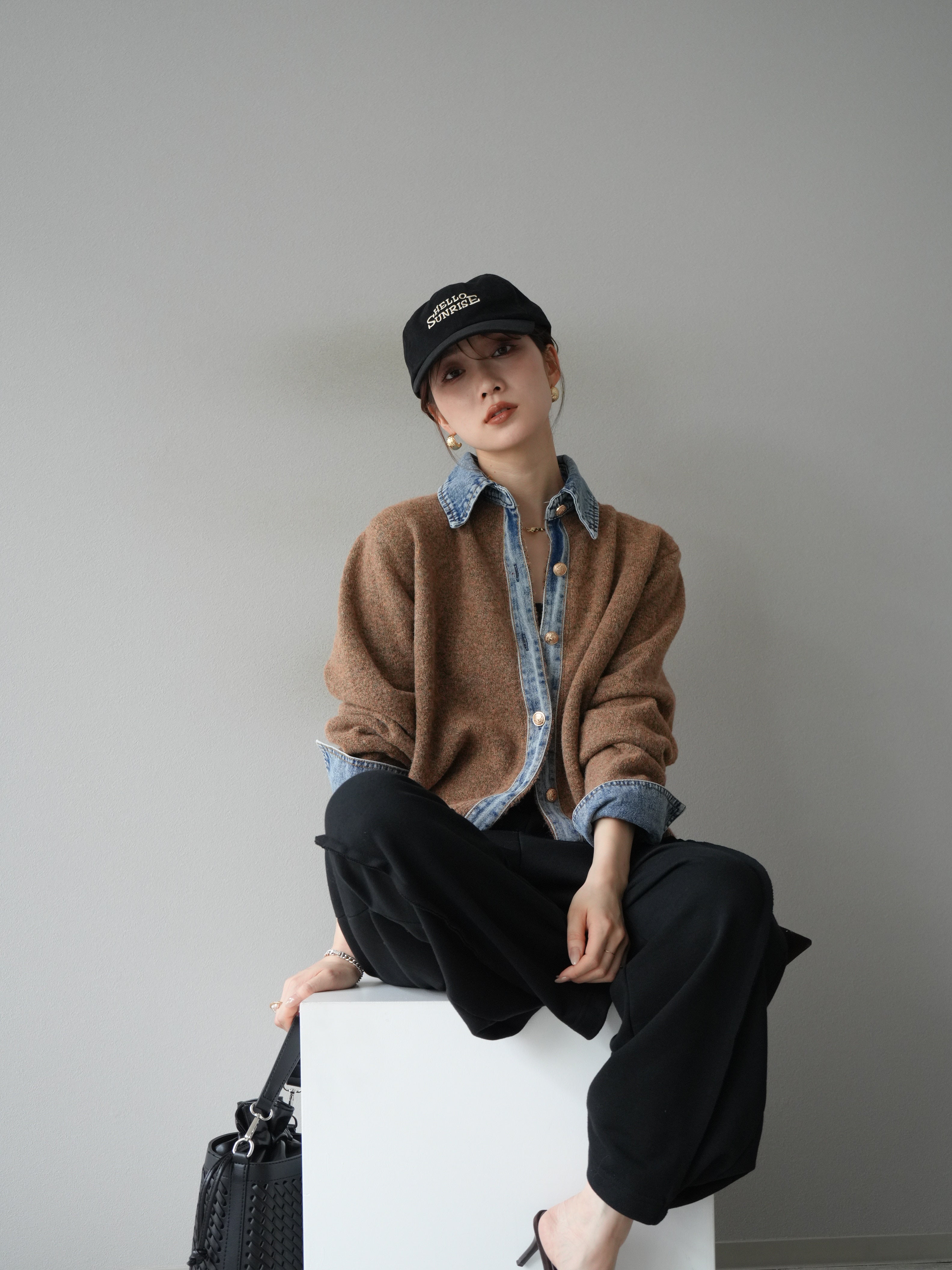 デニム襟 ボタンニットカーディガン キャラメル 予約]デニム襟ボタンニットカーディガン/キャメル – Lumier