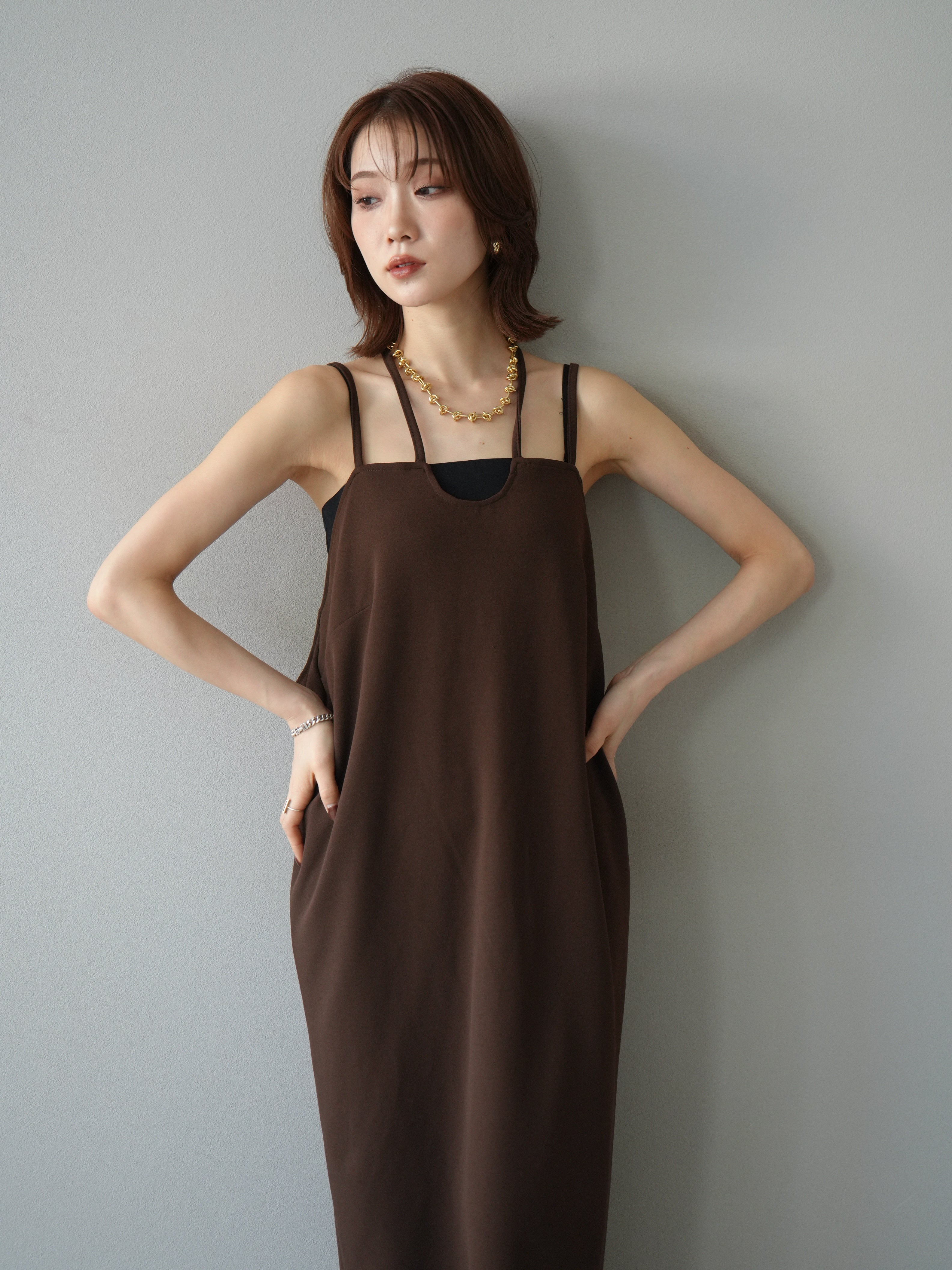 予約]ホルターキャミワンピース/ブラウン – Lumier