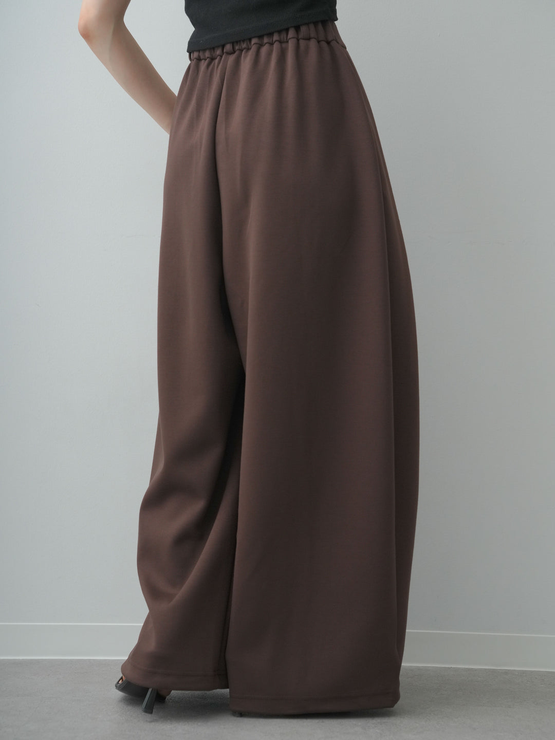 [予約]ボンディングドロストタックパンツ/brown
