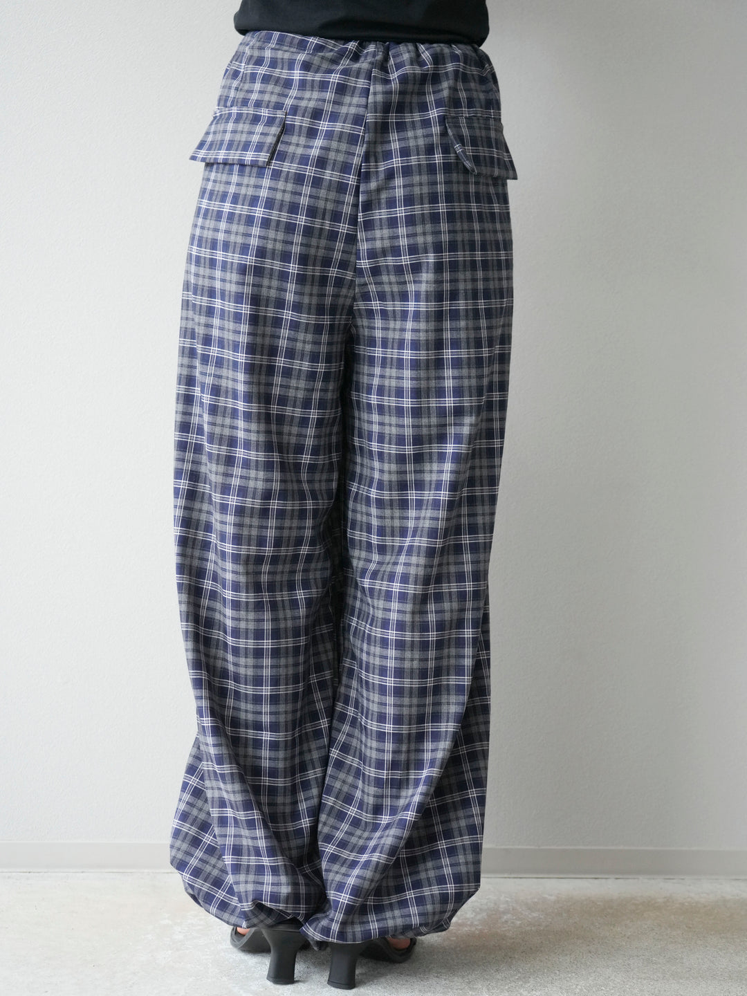 [予約]チェック柄ウエスト巻きドロストパンツ/ネイビー