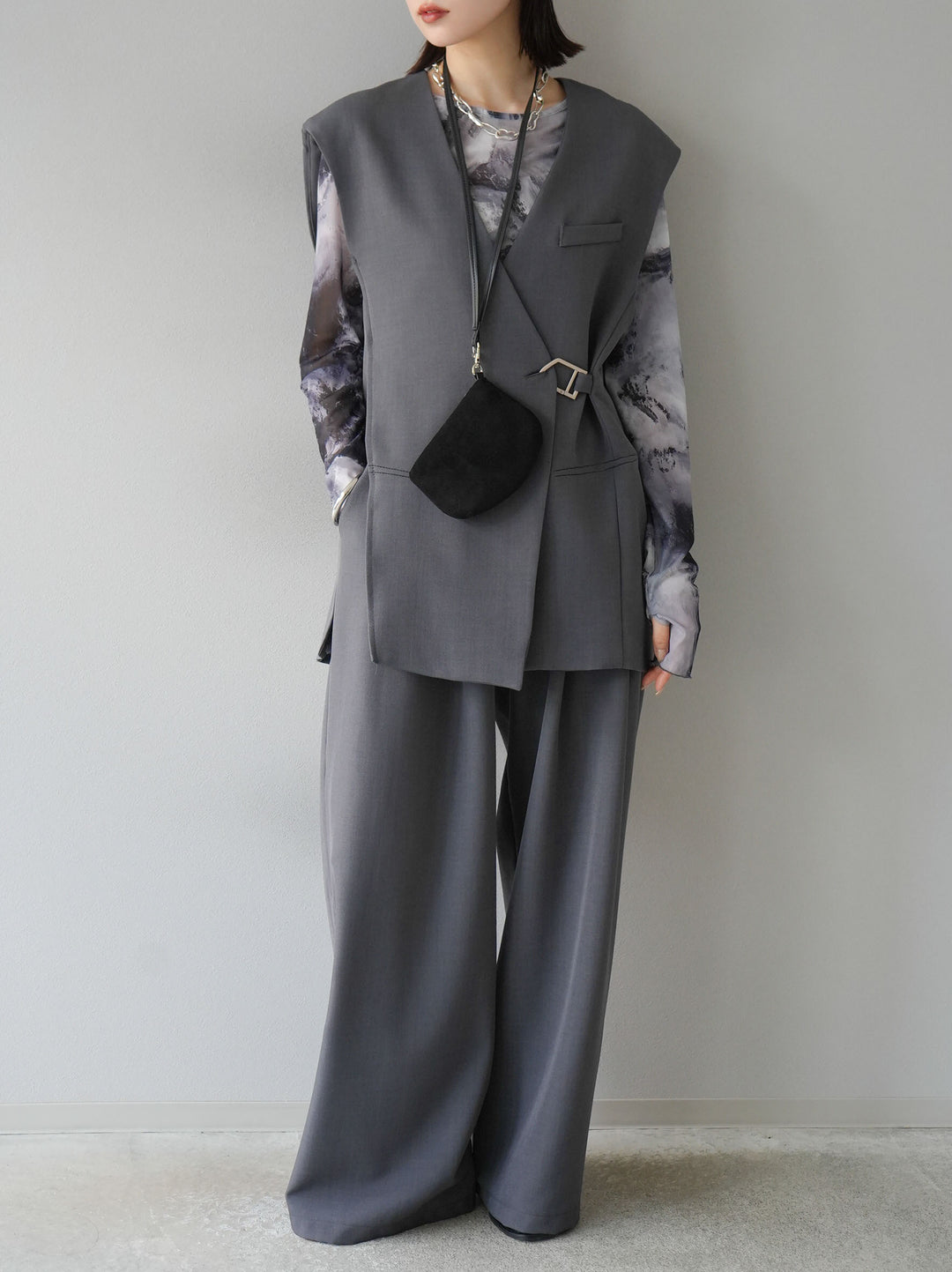 [予約]ストラップ付スエードポーチ/ブラック