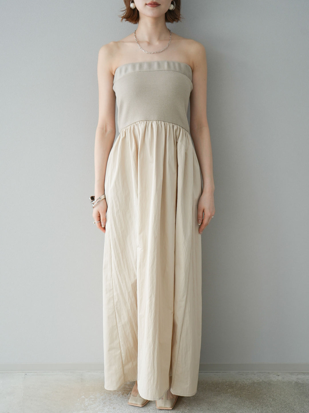 [預訂] 針織 x 塔夫綢小熊洋裝/米色