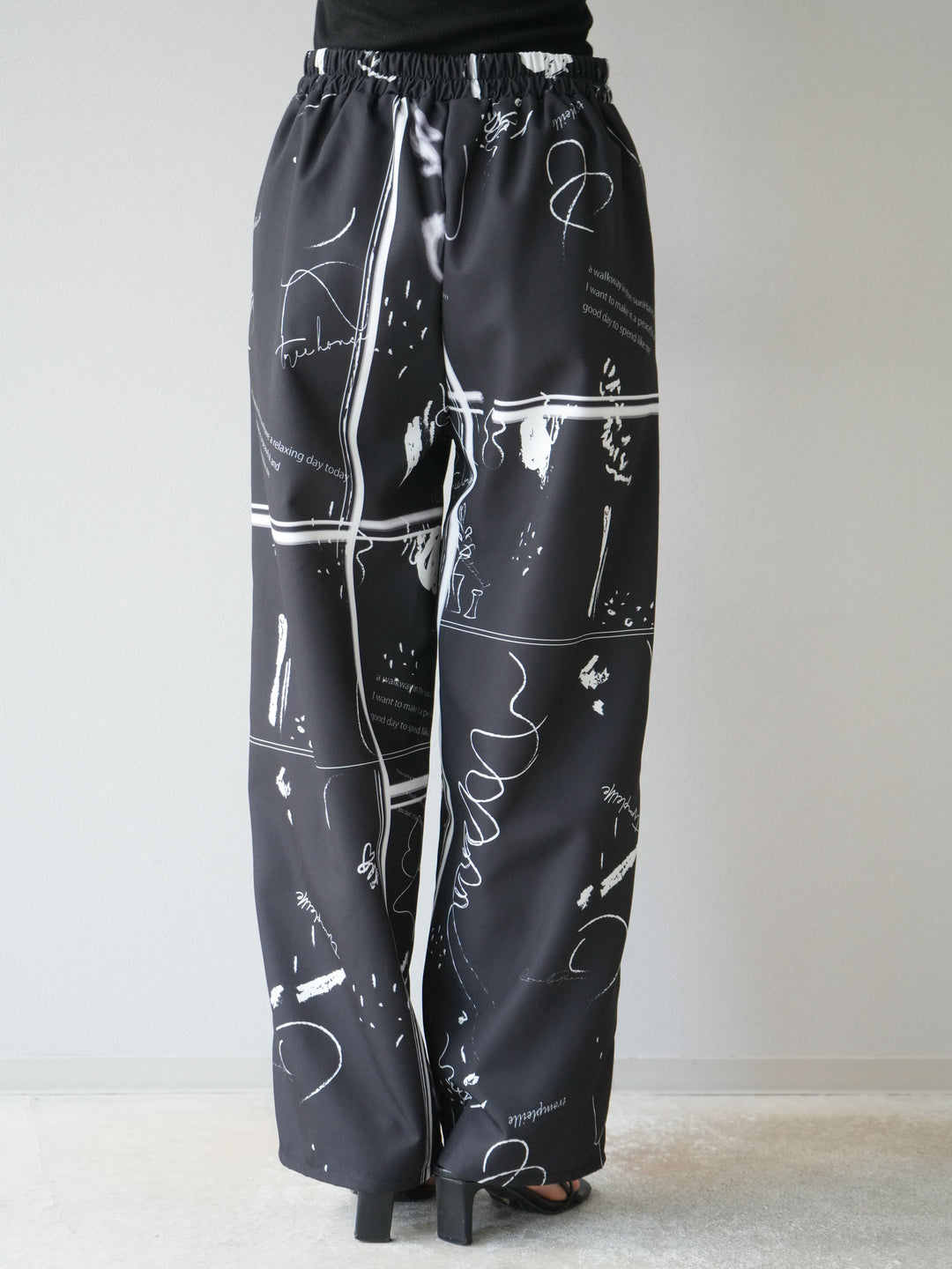 [予約]ペイント柄タックパンツ/ブラック