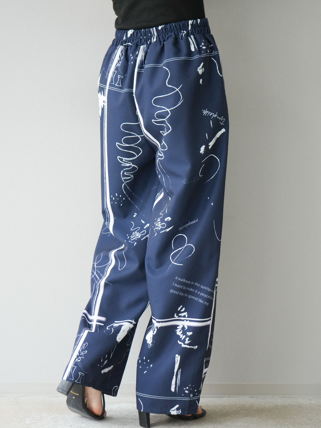 [予約]ペイント柄タックパンツ/ネイビー