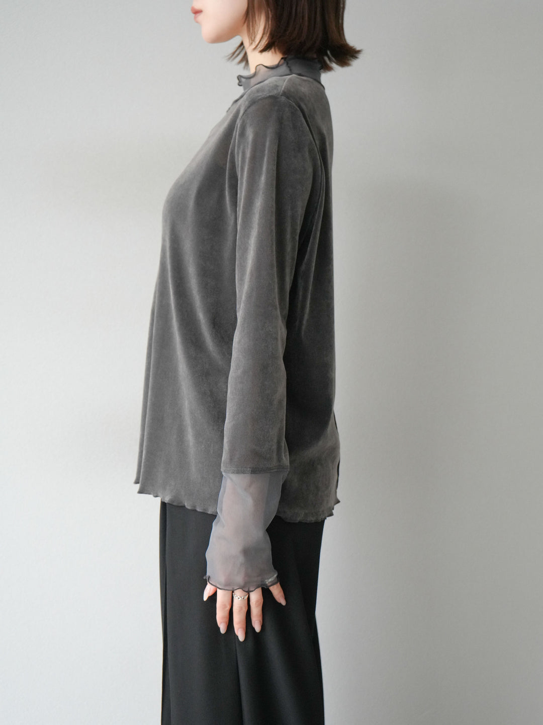 [予約]シアー切替ベロアトップス/チャコール