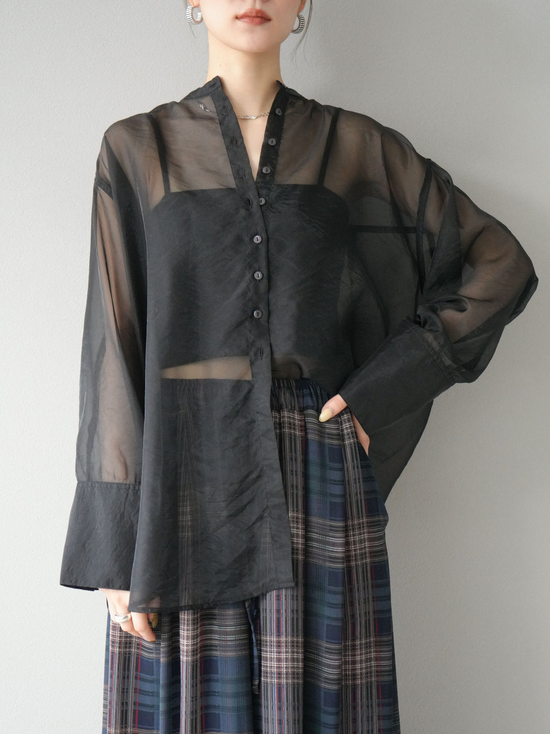 [SET] 亮面透視立領襯衫 + 亮面透視立領襯衫 (2 件套)