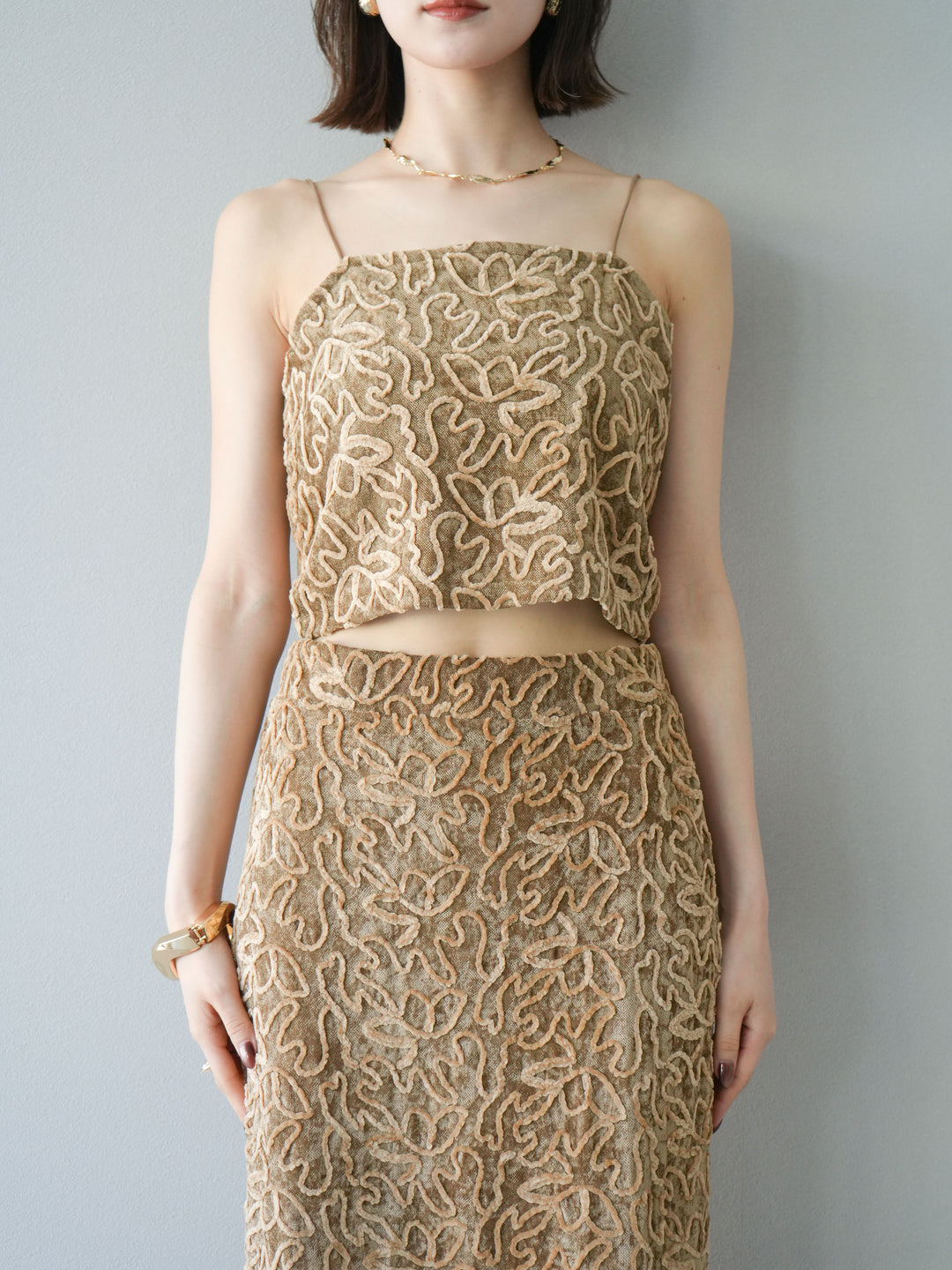 [予約]パイピングフラワーシアーベロアキャミソール/ベージュ